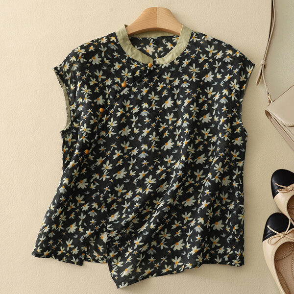 Wholesale Handmade Vintage Chinese Sleeveless Tops for Women – Floral Frog Button Blouses – MOQ 10 Pieces - Image 4